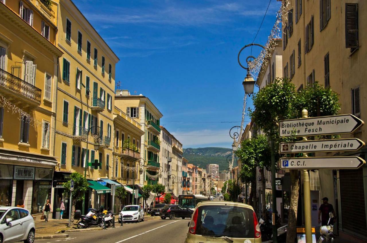 F3 - Standing Centre Ville Calme Et Climatise Ajaccio  Exterior photo